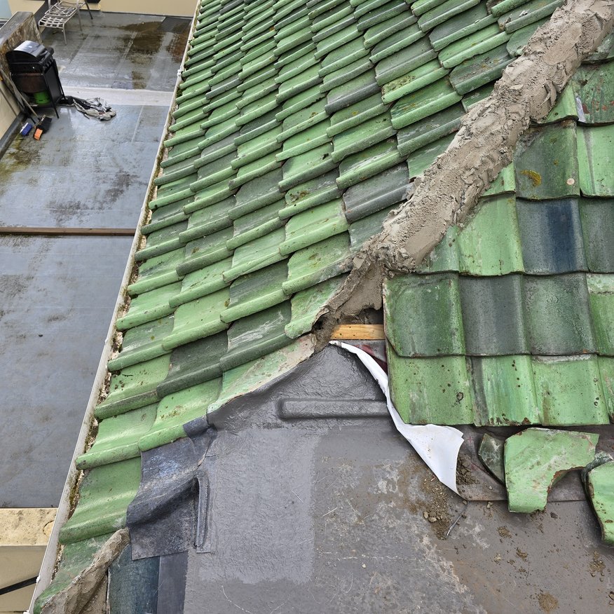 “Precision lead detailing at the junction of the flat and pitched roofs, seamlessly integrated with a Restec cold-applied membrane to deliver a minimum 25-year warranty.”